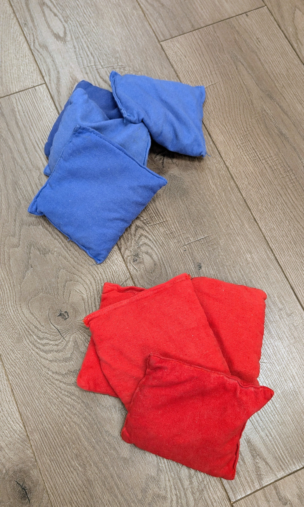 RENTAL - Mini Cornhole Game set