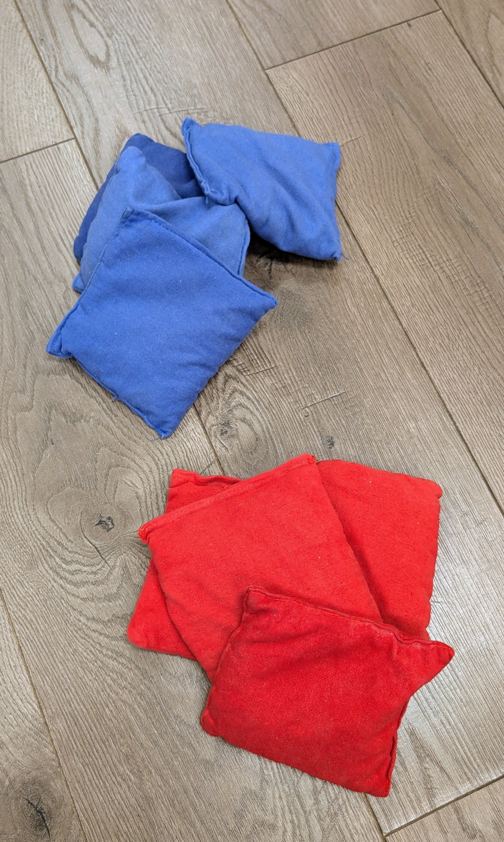 RENTAL - Mini Cornhole Game set