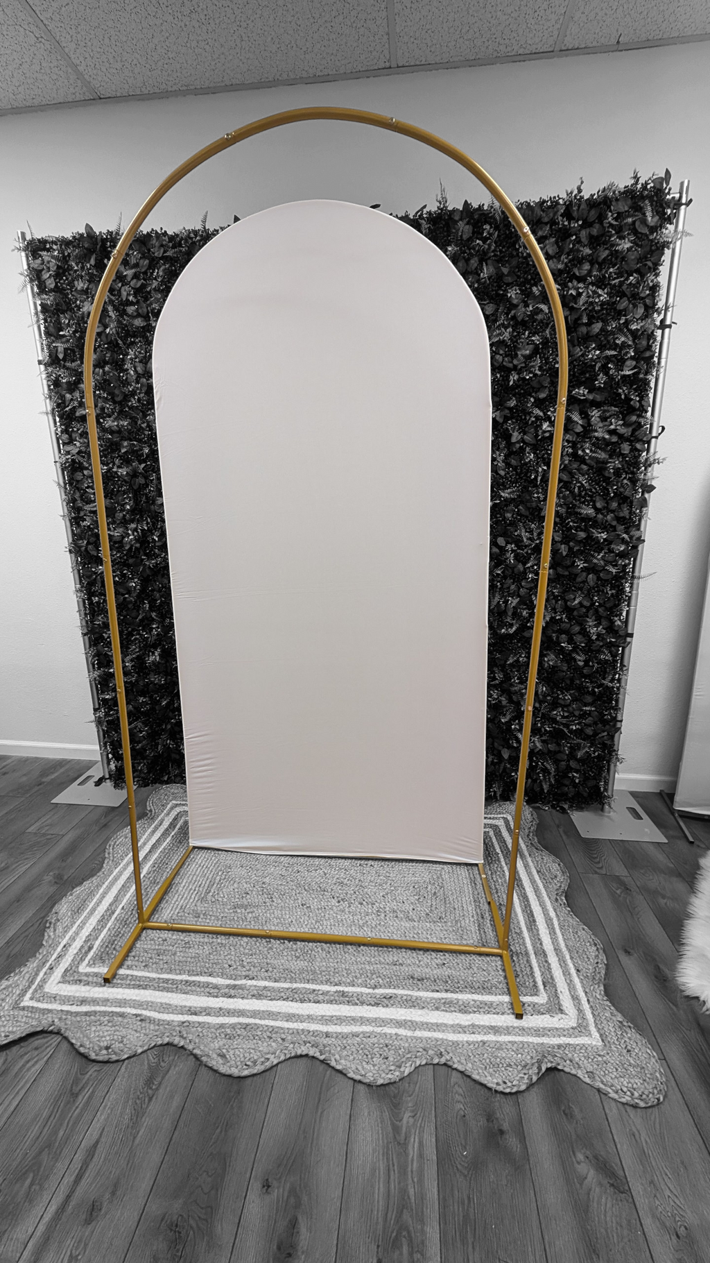 RENTAL - 7.2 ft Metal arch
