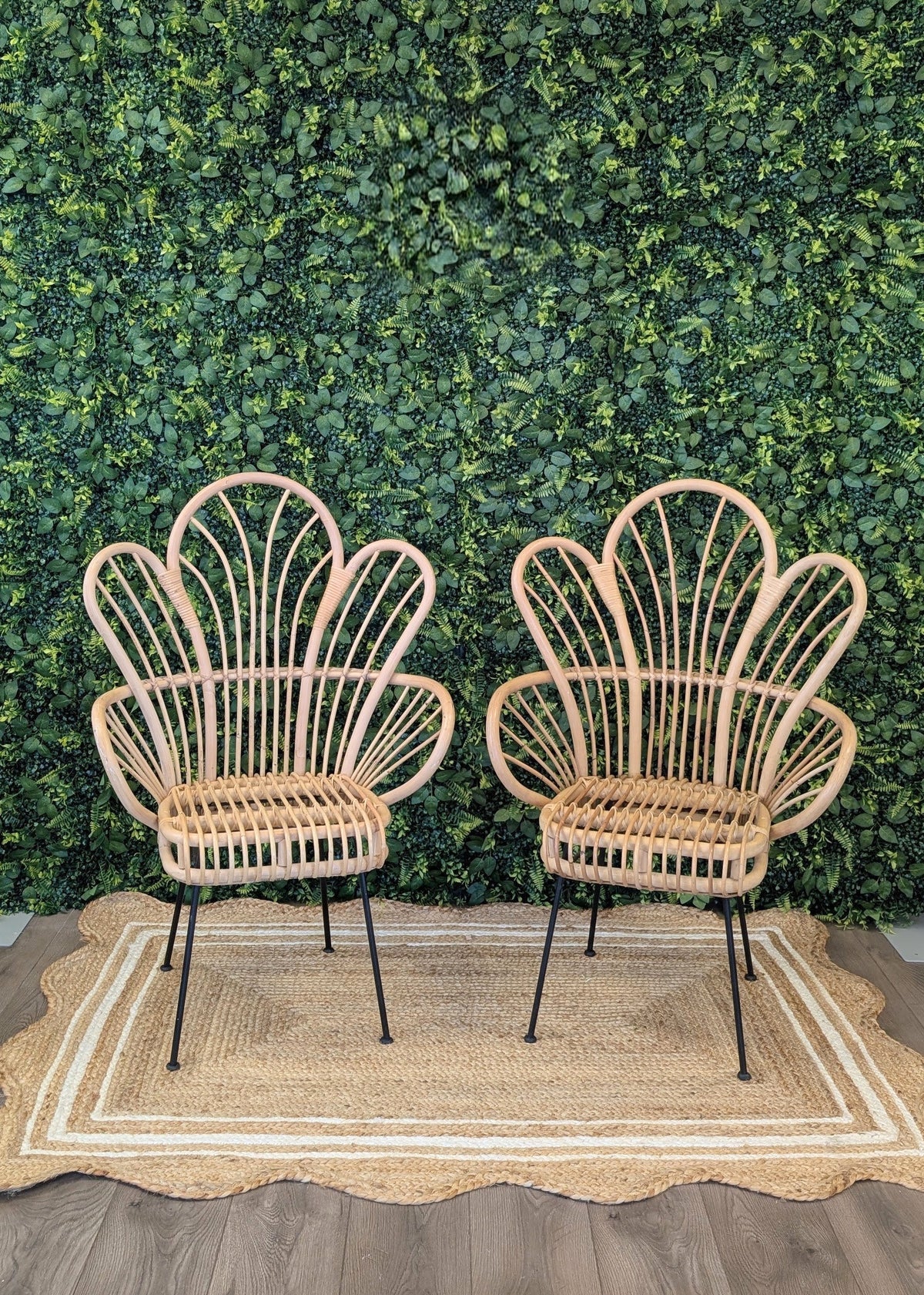 Rental - SWEETHEART flower chairs
